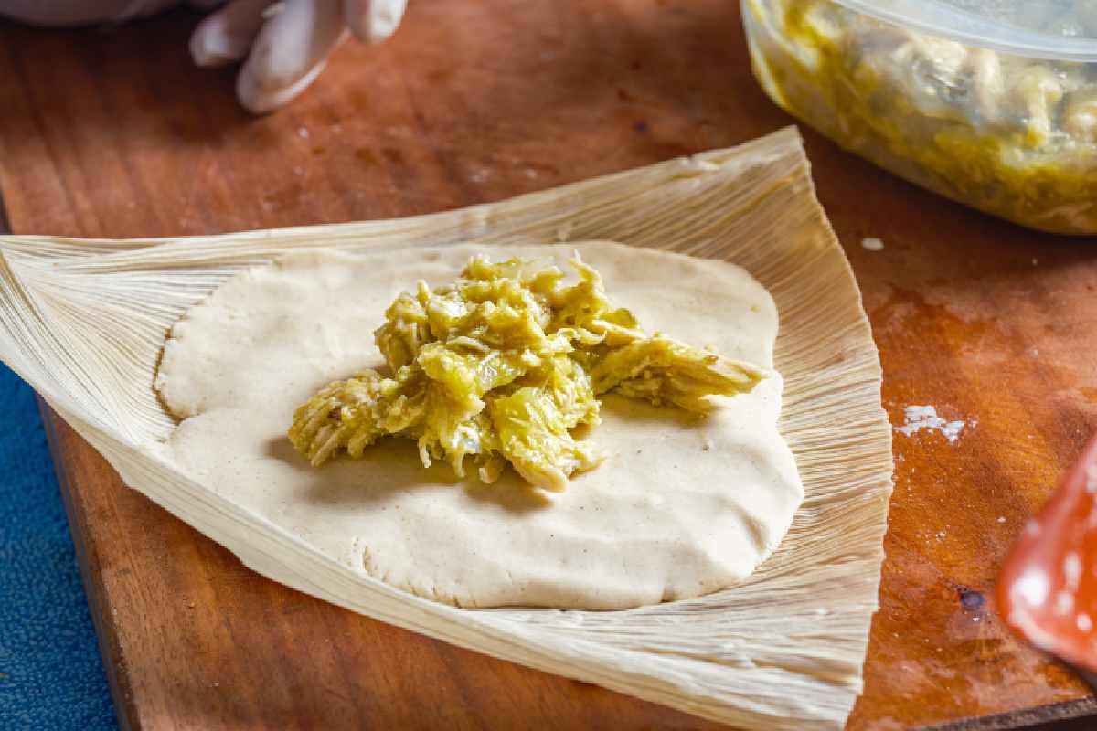 La manteca de cerdo para la masa de tamales