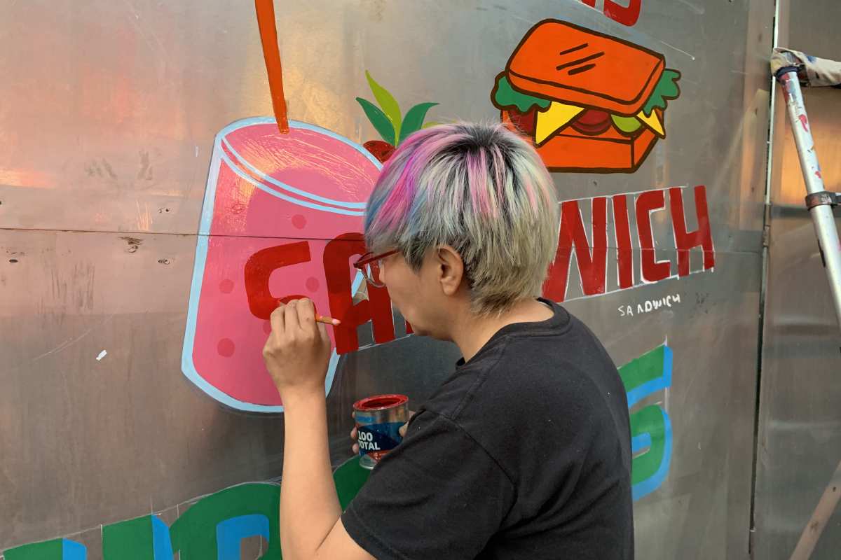 Puesto de jugos y sandwiches en CDMX