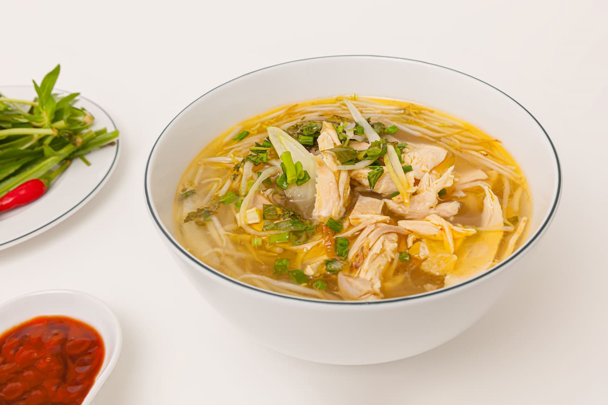 la sopa de fideos asiáticos rápida de preparar