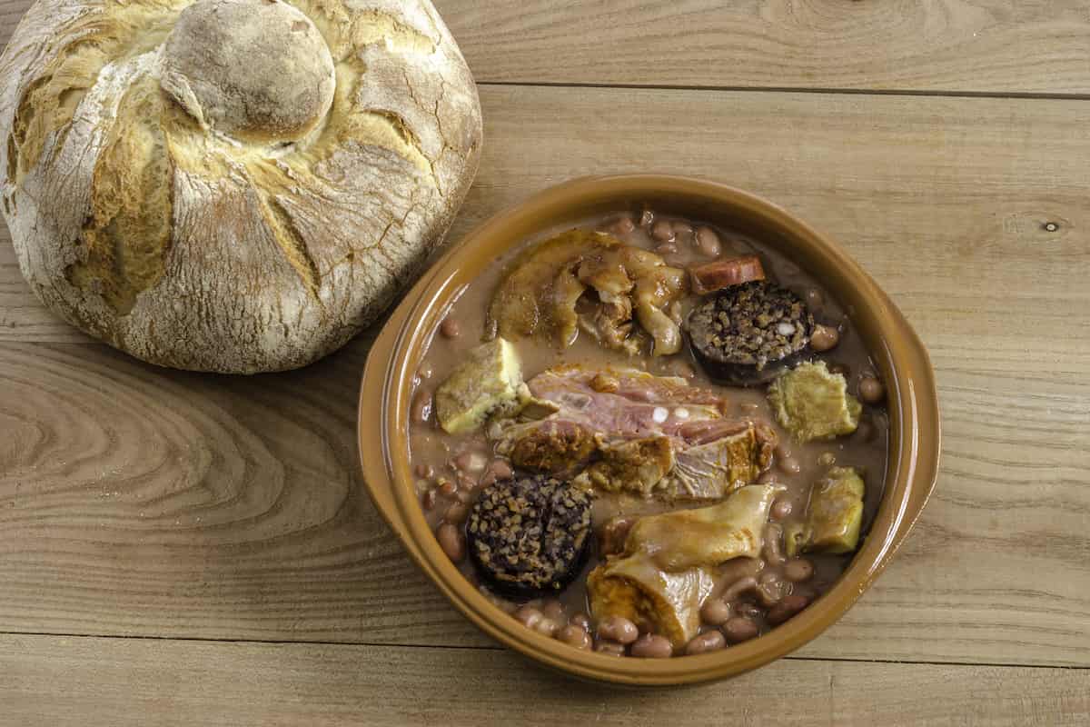 esta es la curiosa historia de la olla podrida española