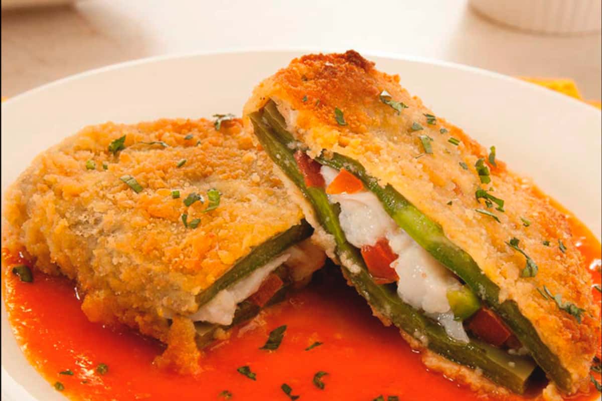 nopales rellenos de queso panela