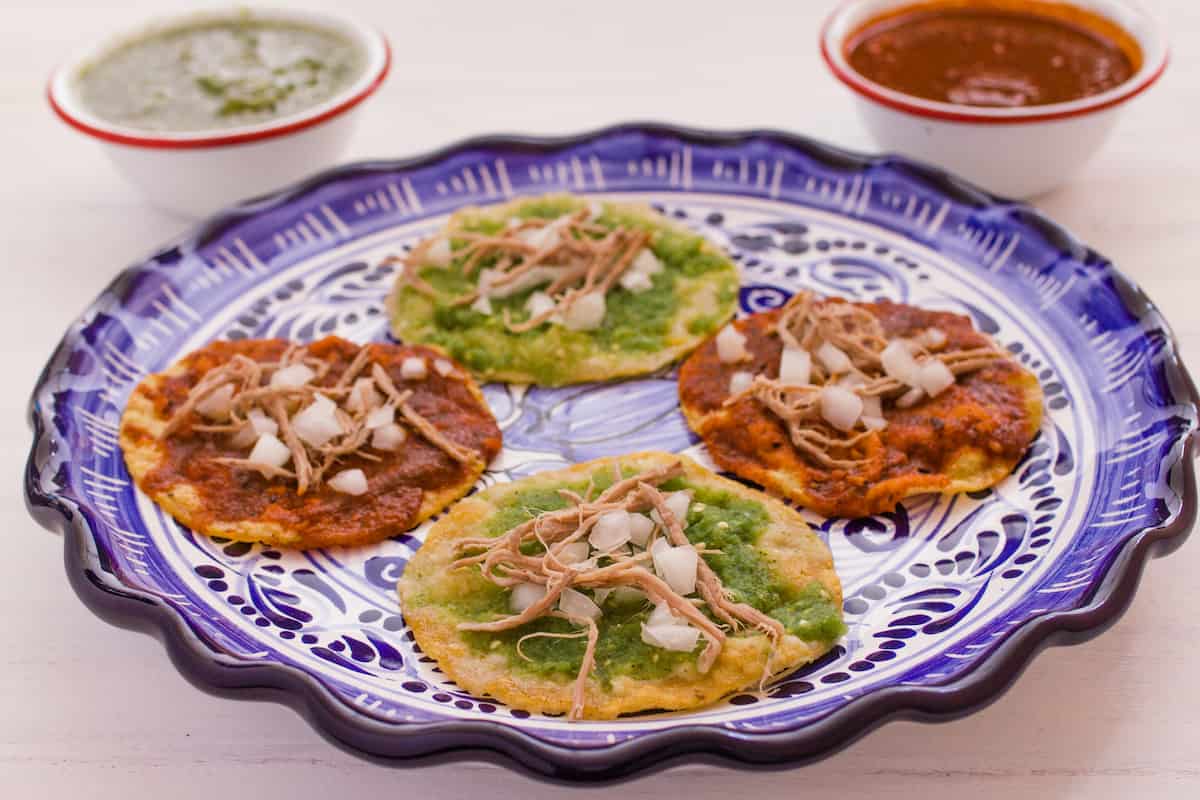 así son las chalupas un antojito mexicano