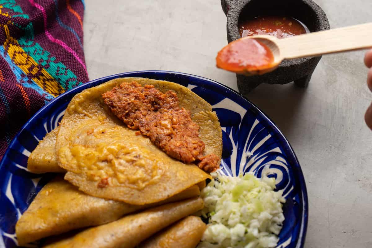 estos son los 7 pasos para hacer tacos de canasta en casa