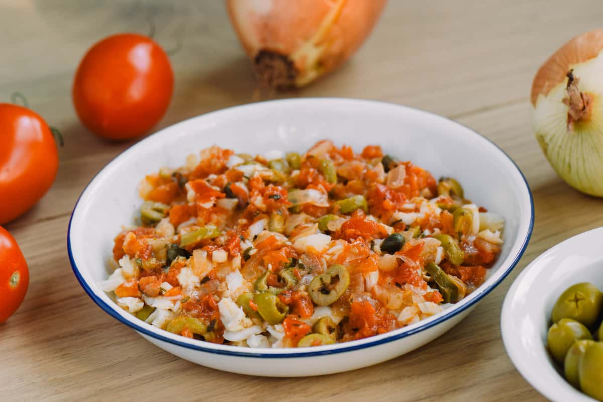 receta de atún en lata a la vizcaína