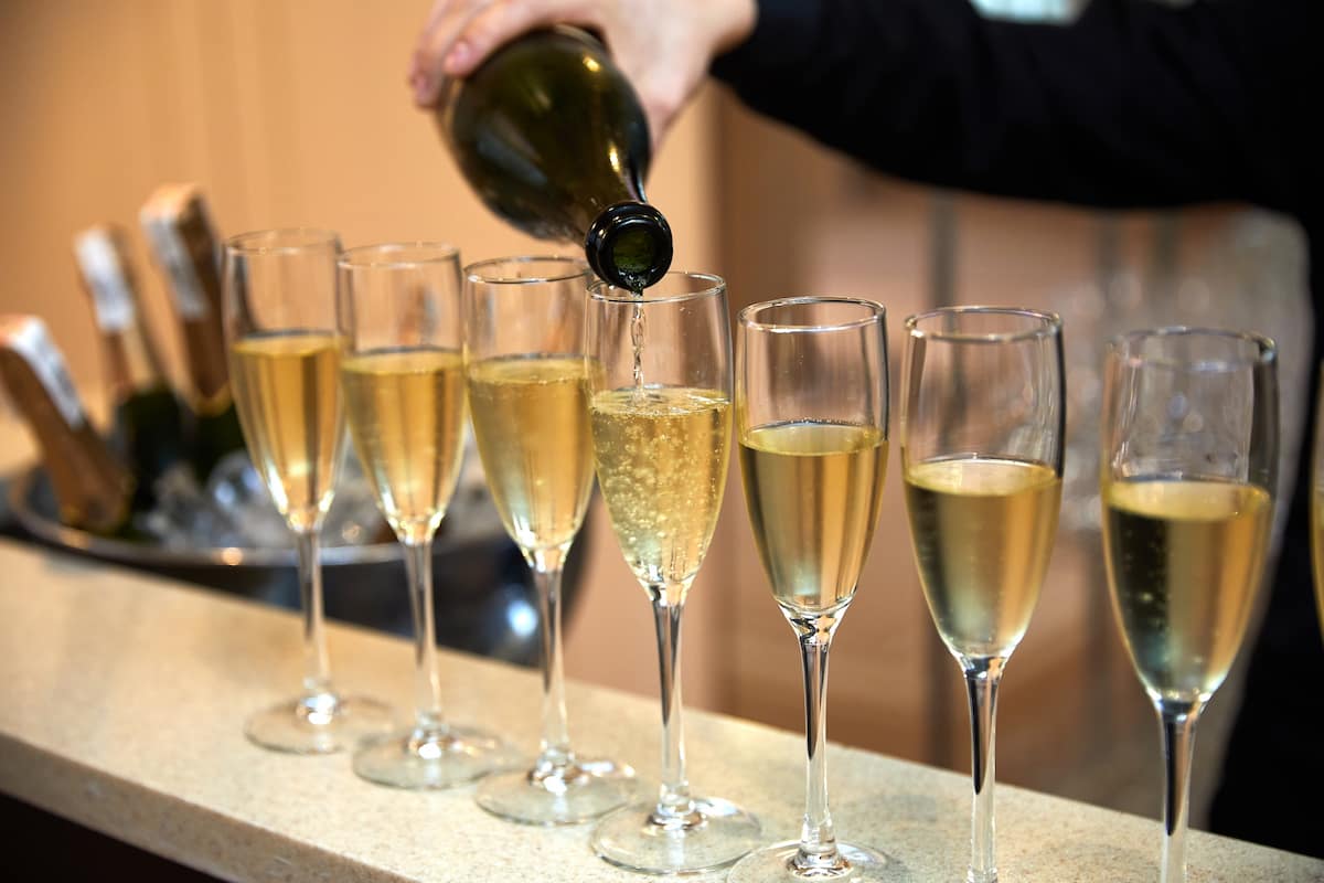 cómo elegir un vino espumoso para preparar mimosas