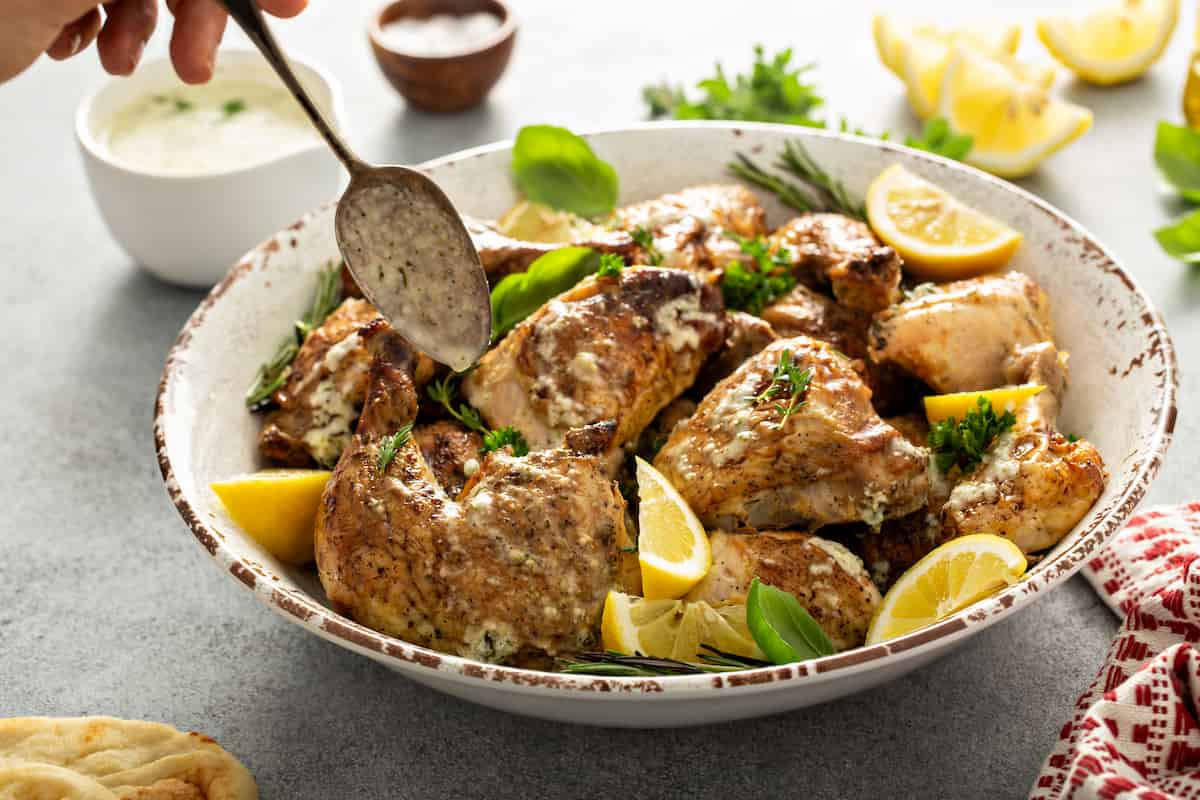 cómo hacer pollo jugoso al ajillo