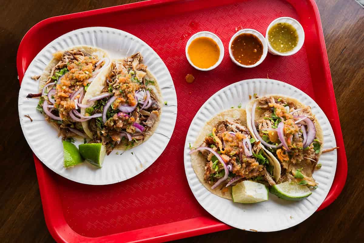 tacos de carnitas en California