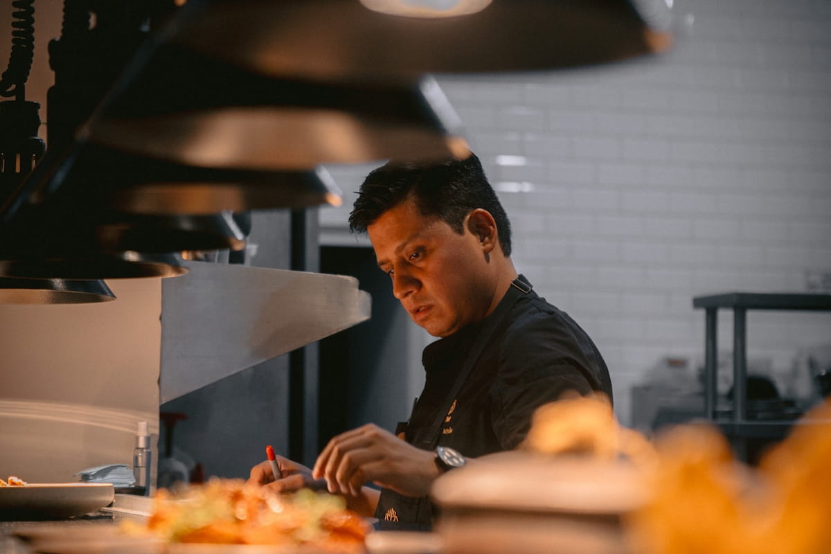 chef Luis Ronzón