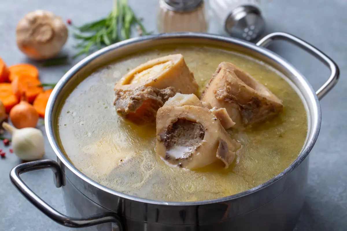 receta de caldo de huesos casera y fácil