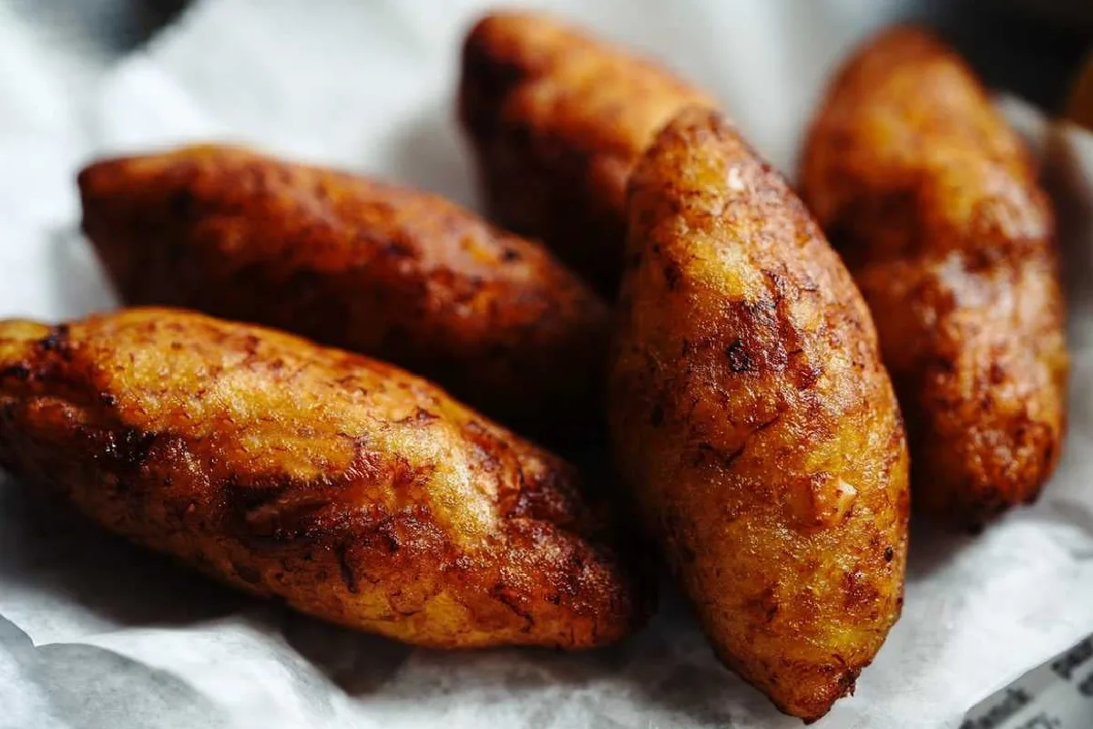 Molotes de platano macho