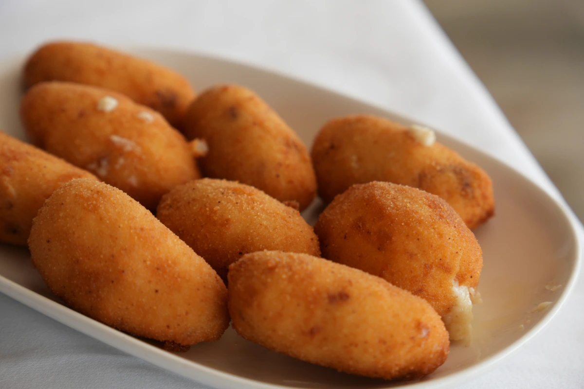 Receta de molotes de platano macho con queso