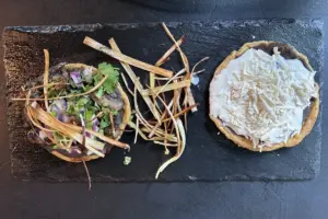 Sopes de tuetano de Mariachito Insurgentes / Cortesía