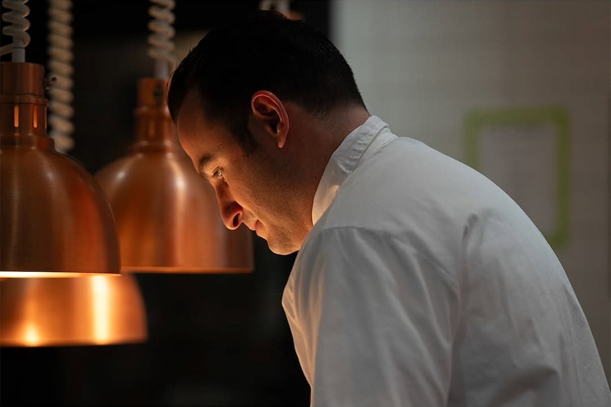 chef mexicano de restaurante con 2 estrellas Michelin