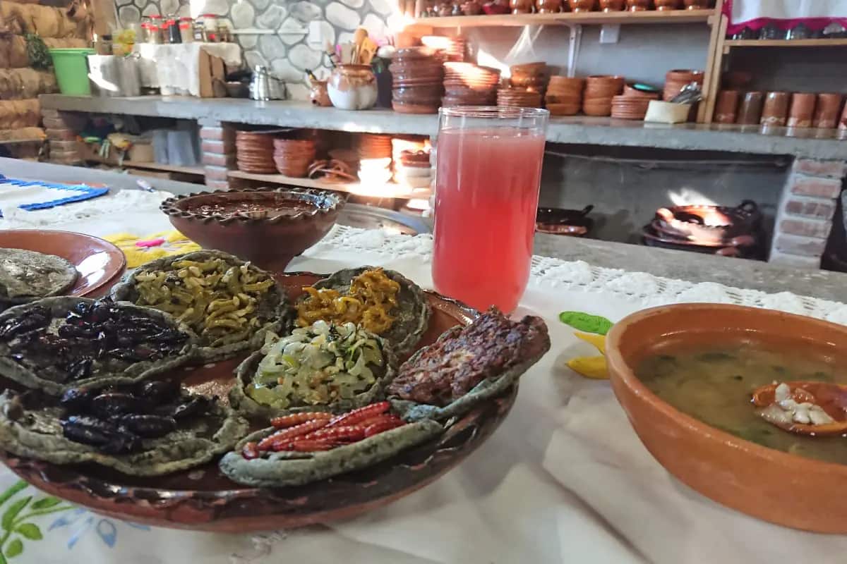 Cocina Tradicional Hñahñu Porfiria Rodríguez Cadena, restaurante en Santiago de Anaya.