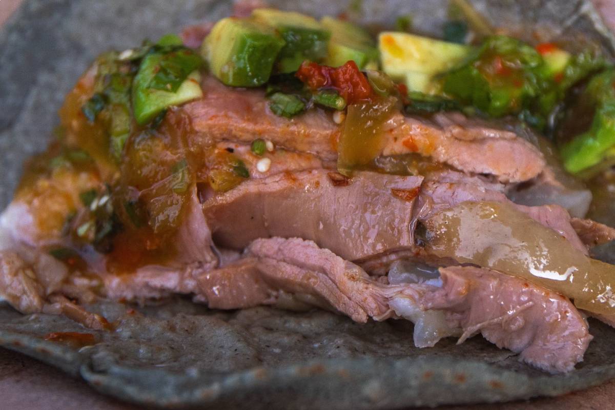 Taco suave de costilla de barbacoa de borrego