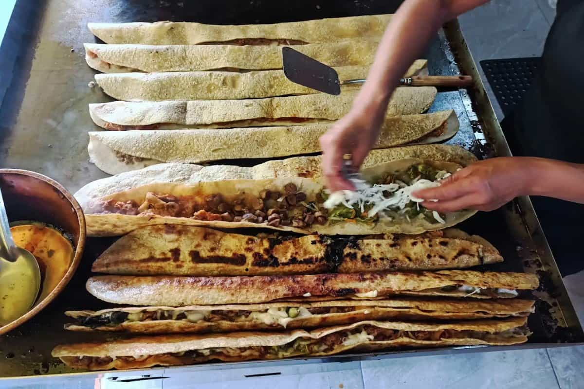 Quesadillas gigantes "machetes"