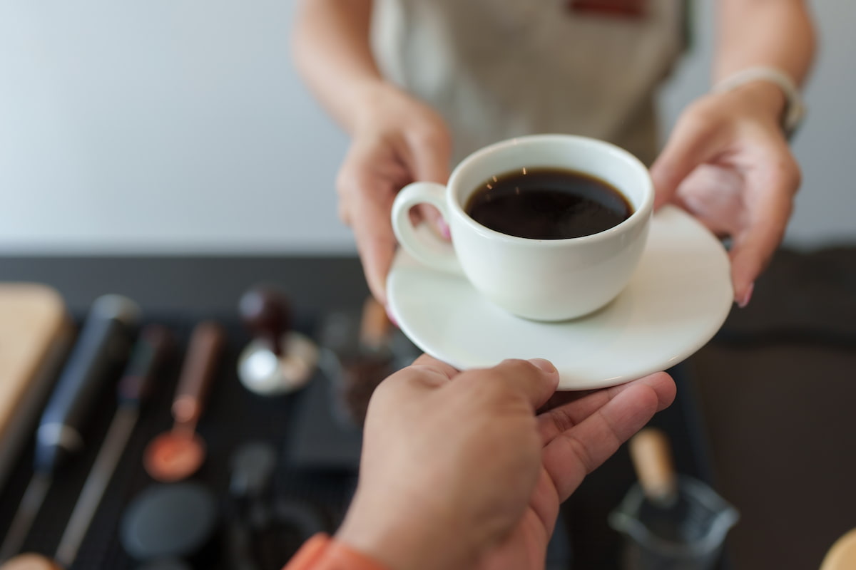 al día debes consumir no más de 400 mg de cafeína