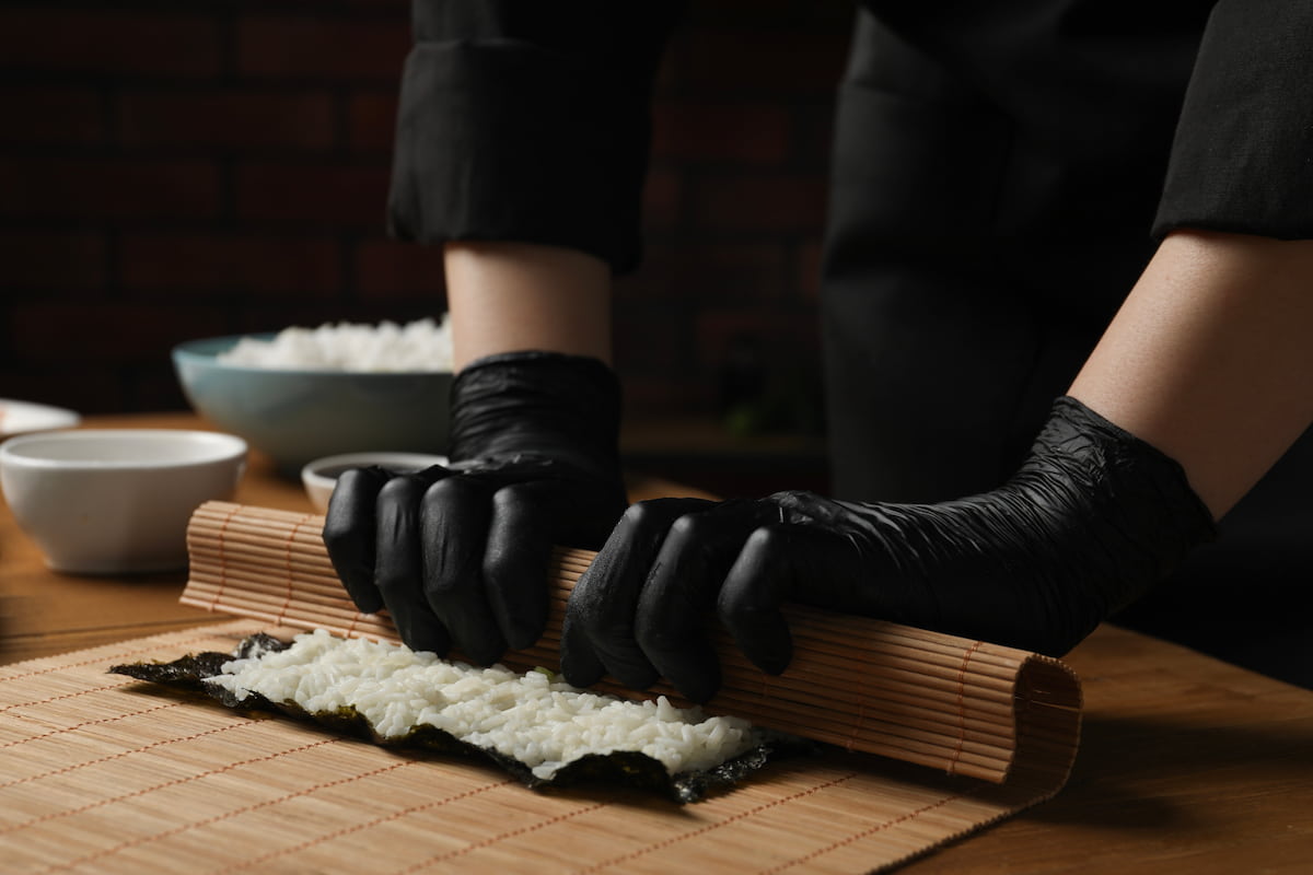 preparación sushi tradicional
