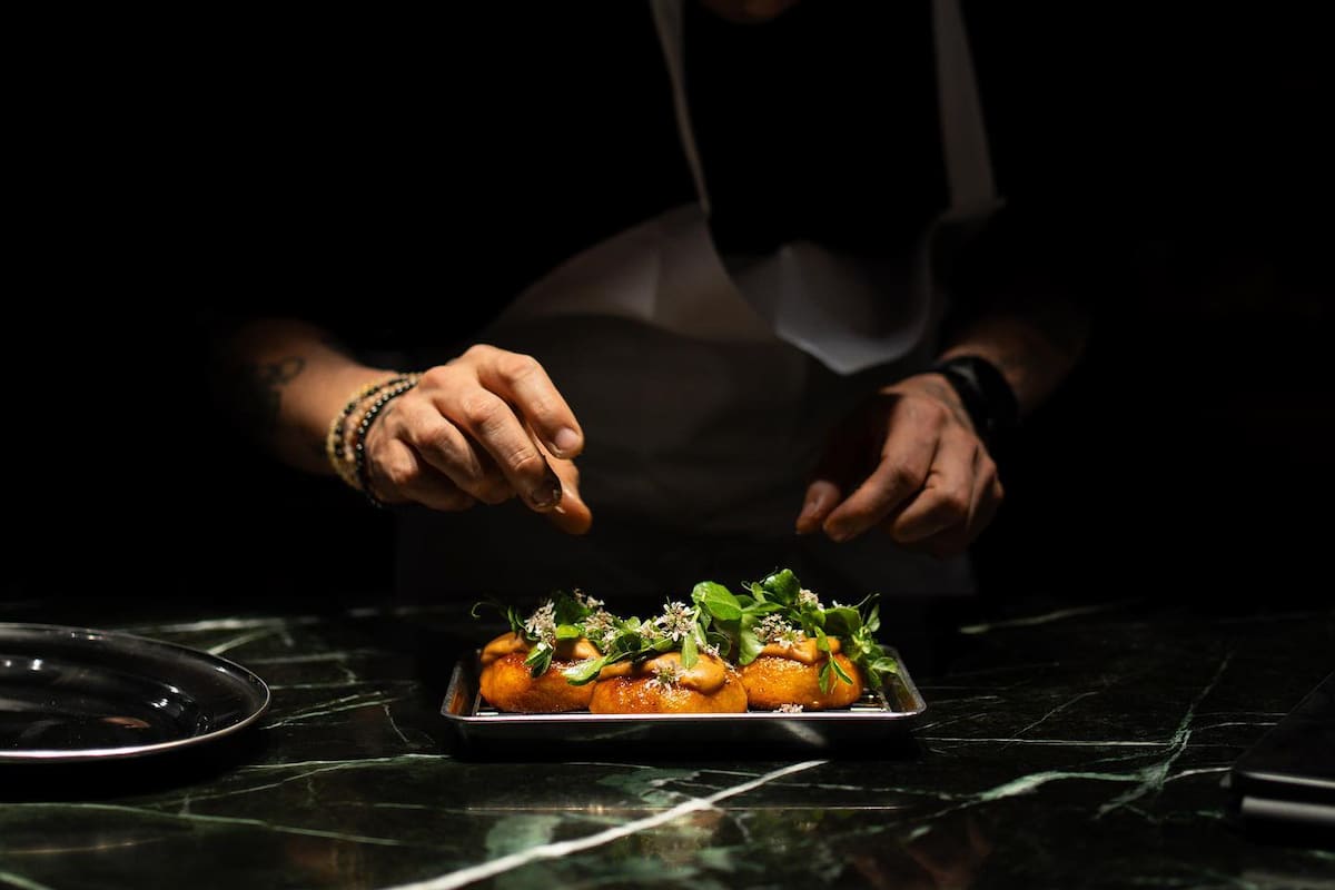 Knife Edge: Chasing Michelin Stars serie Guía Michelin