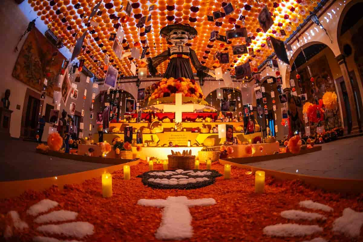 ofrenda y pan de muerto Querétaro