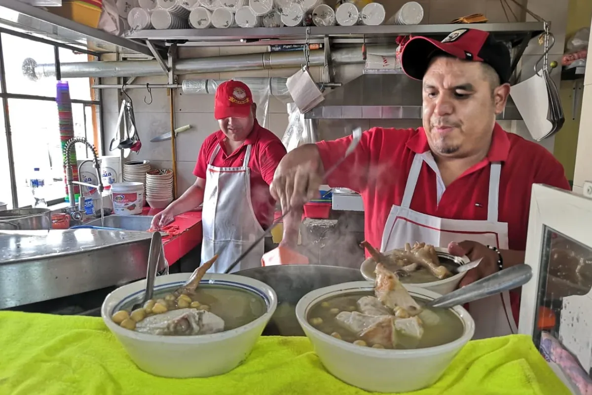 Caldo de gallina en CDMX