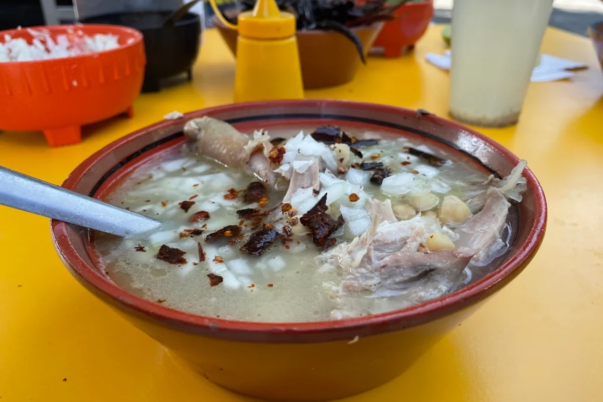Receta de caldo de gallina