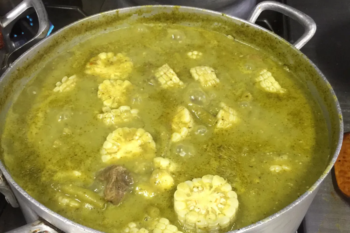 Receta de Clemole morelense