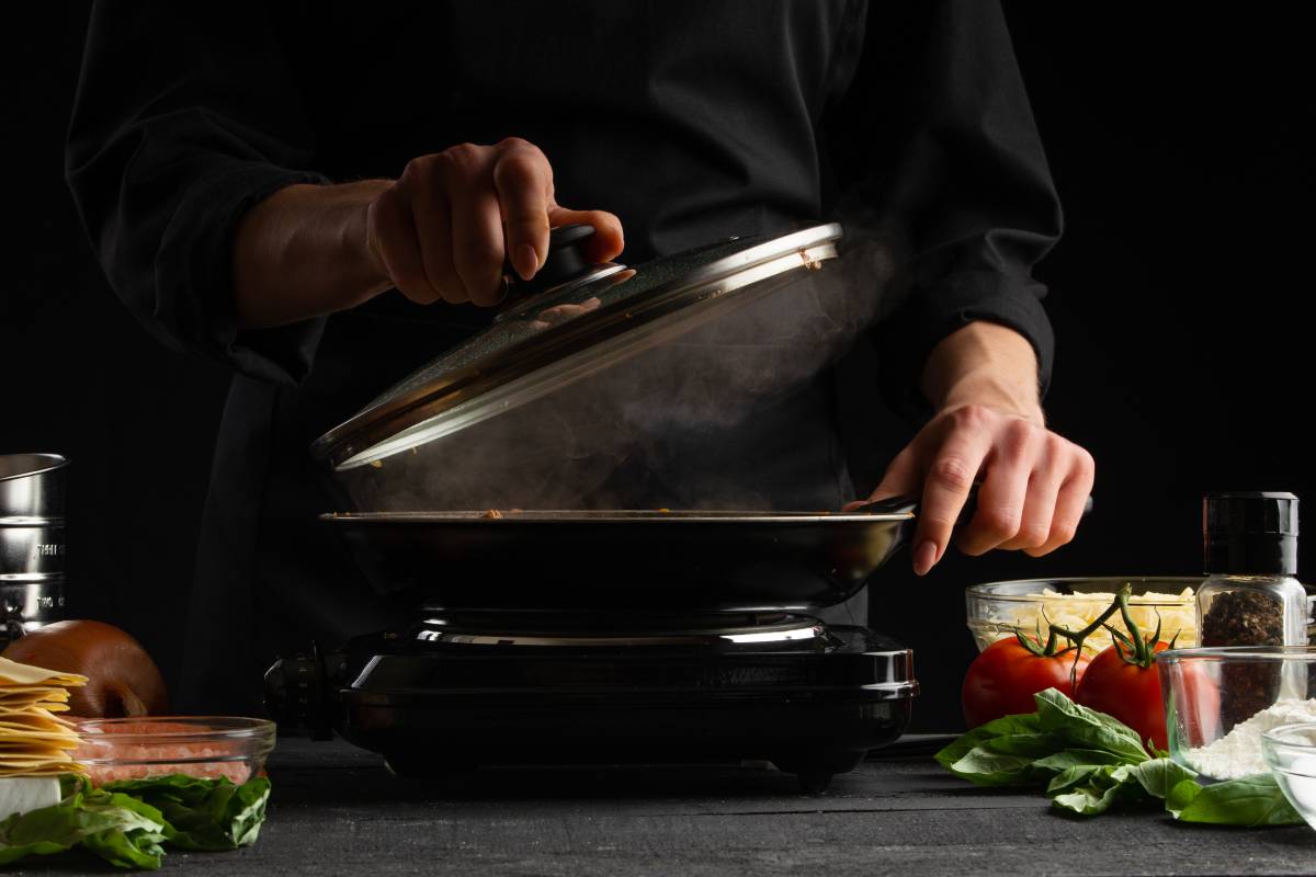 Cocción de mojarra empapelada al vapor.