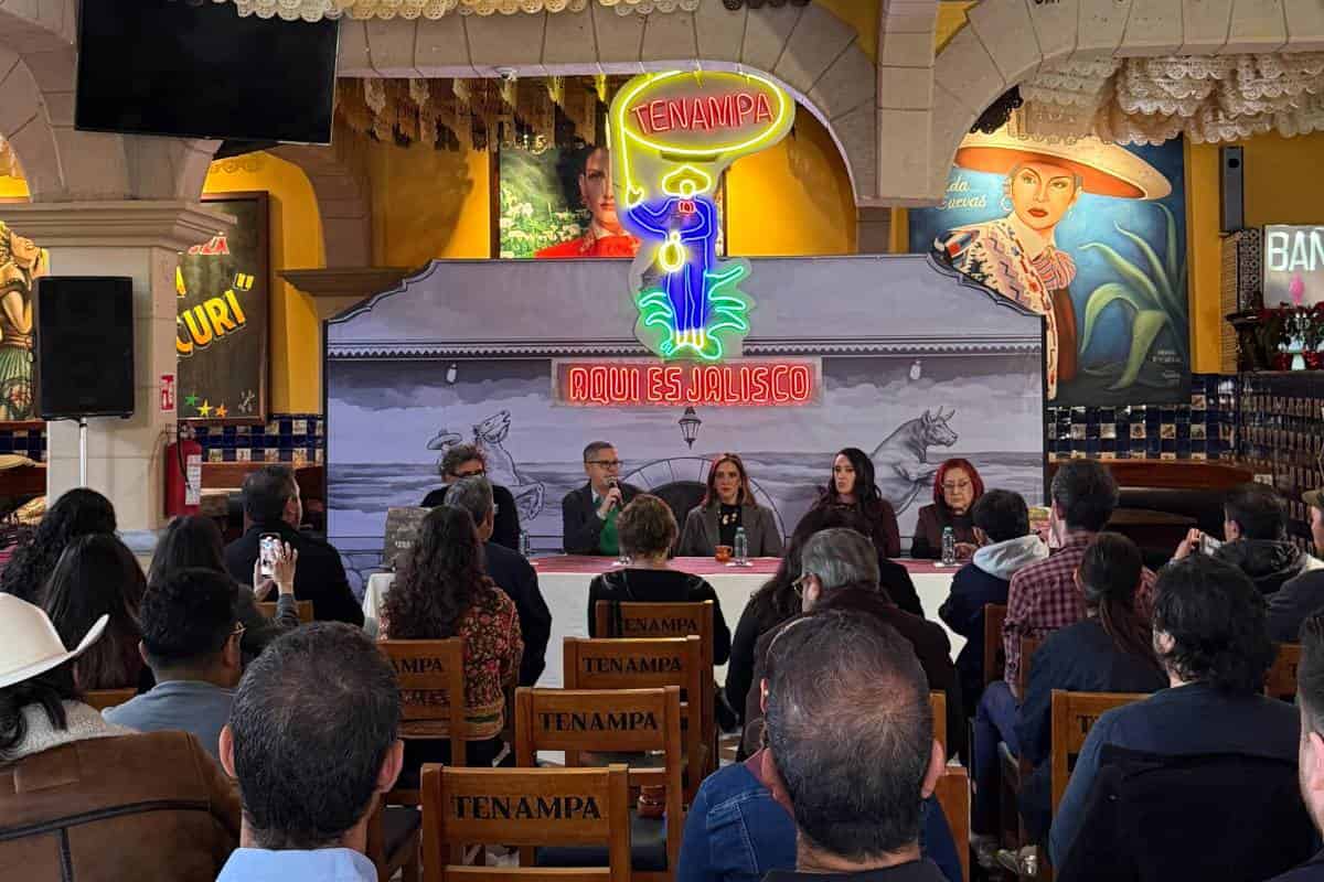 Presentación del libro Tenampa voz y sabor de México.