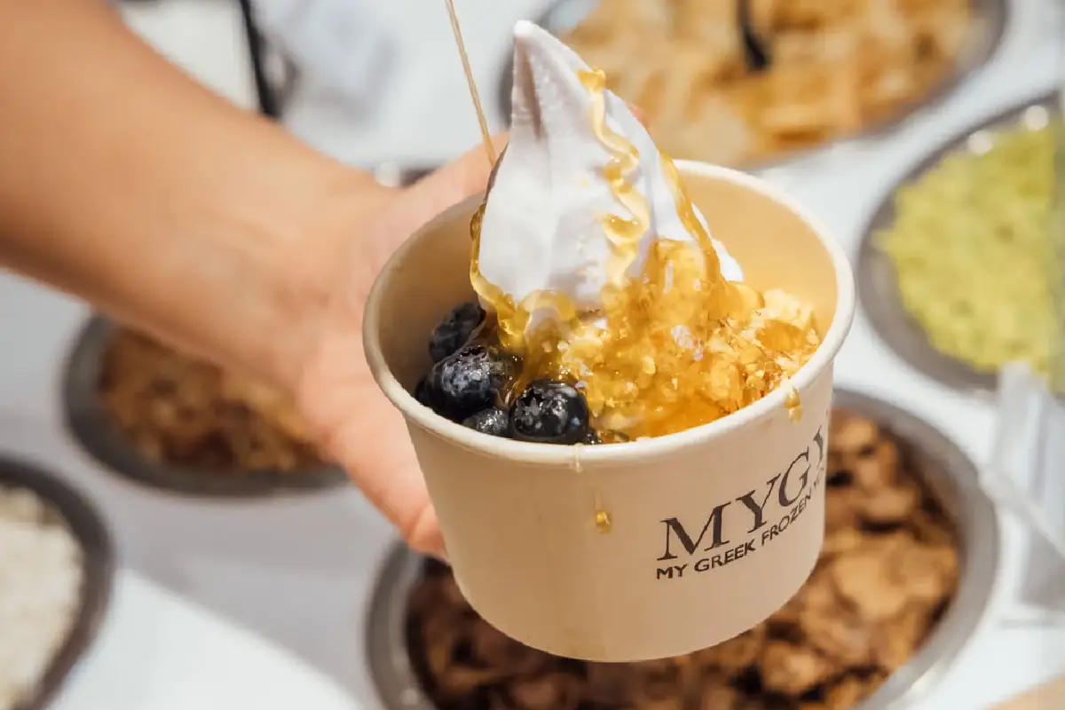 helado de yogurt con miel de Myogyo