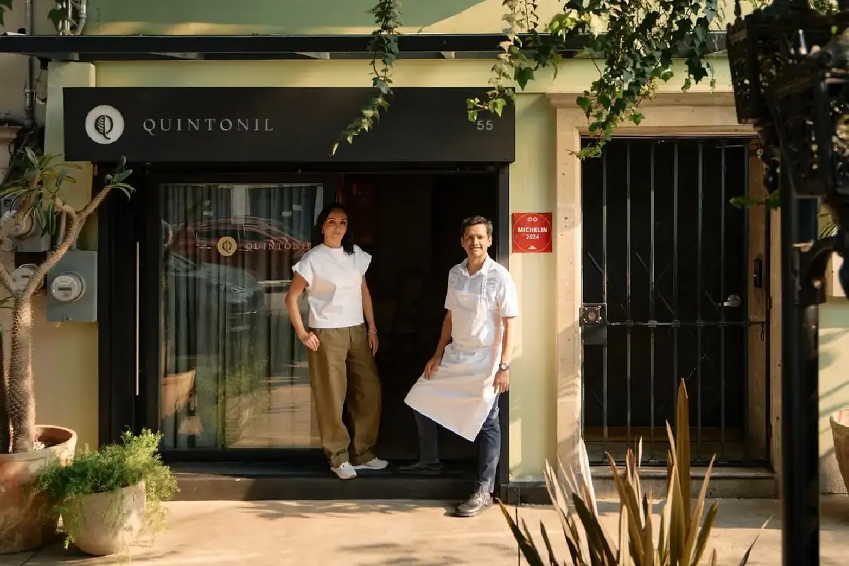 fachada de restaurante Quintonil