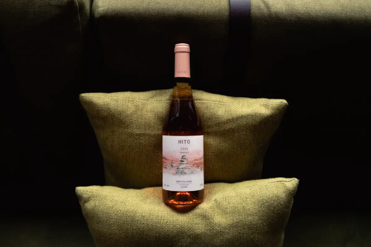 botella de vino rosado Hito de Cepa 21