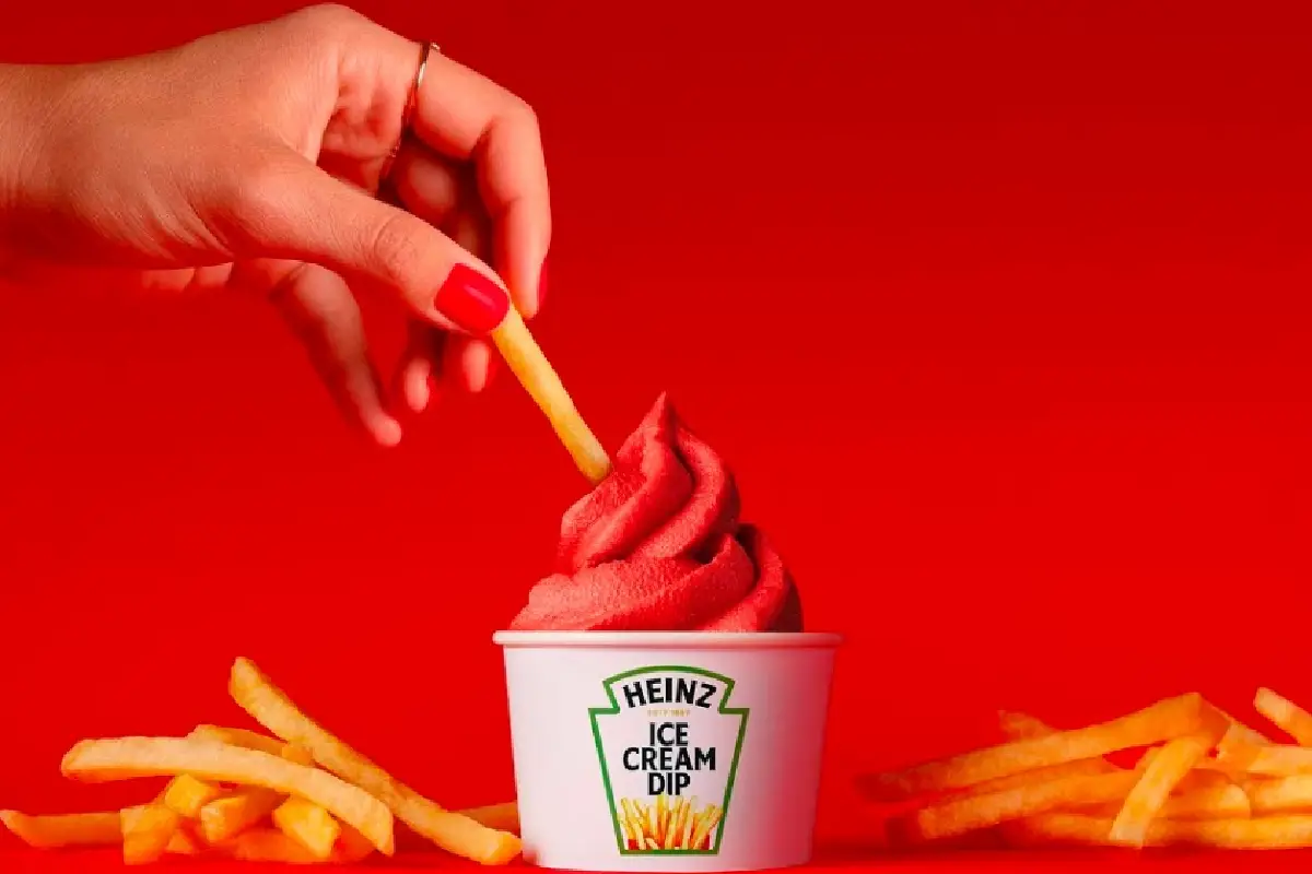 papas fritas con helado de salsa catsup